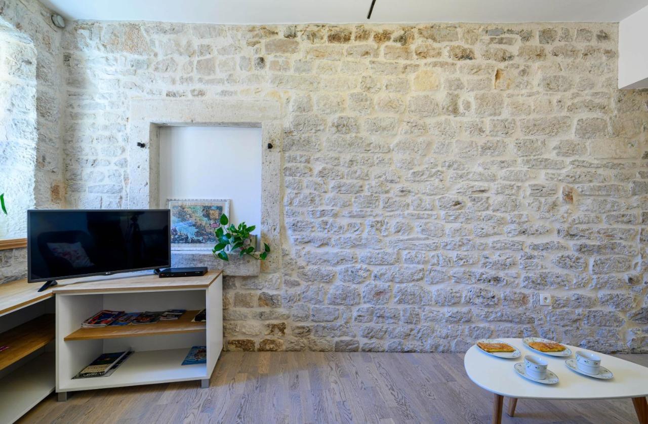 שיבניק Apartments Festum מראה חיצוני תמונה