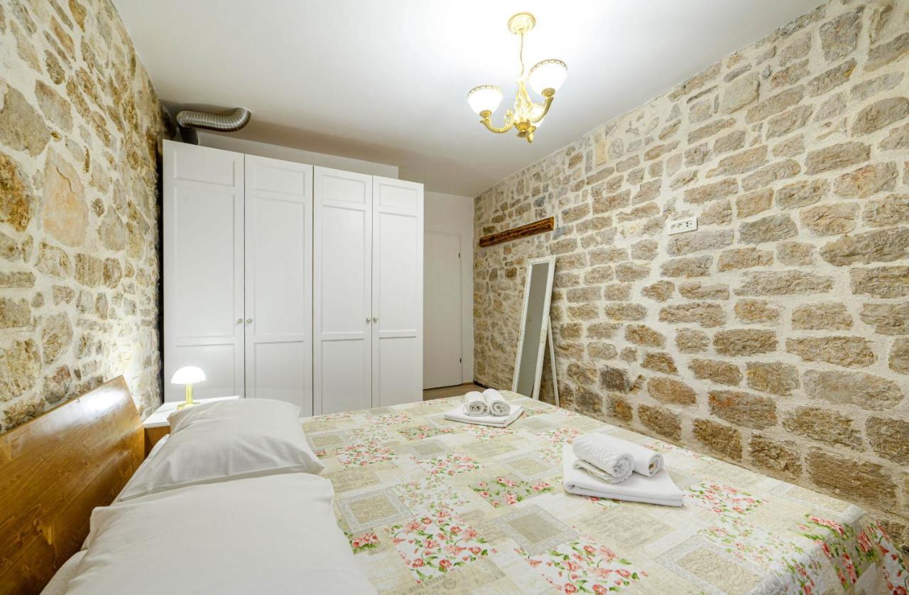 שיבניק Apartments Festum מראה חיצוני תמונה