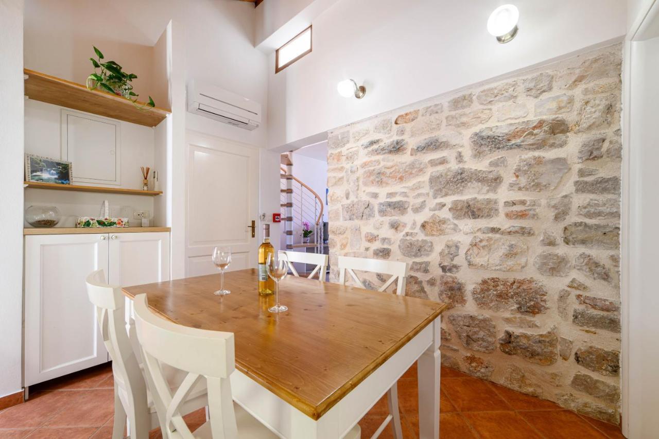שיבניק Apartments Festum מראה חיצוני תמונה