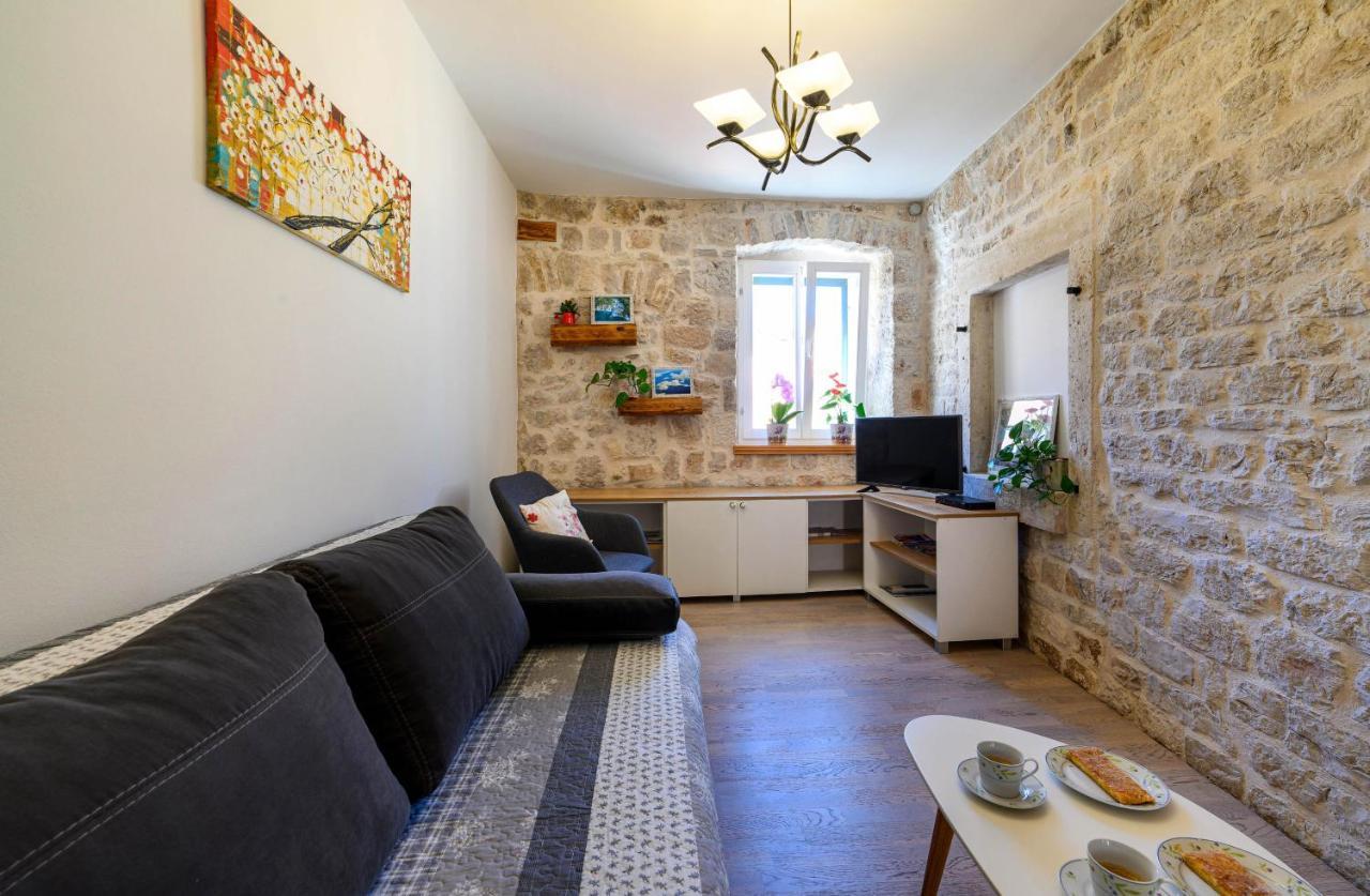 שיבניק Apartments Festum מראה חיצוני תמונה