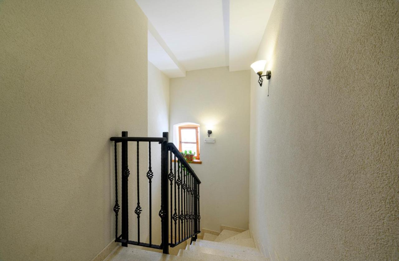 שיבניק Apartments Festum מראה חיצוני תמונה