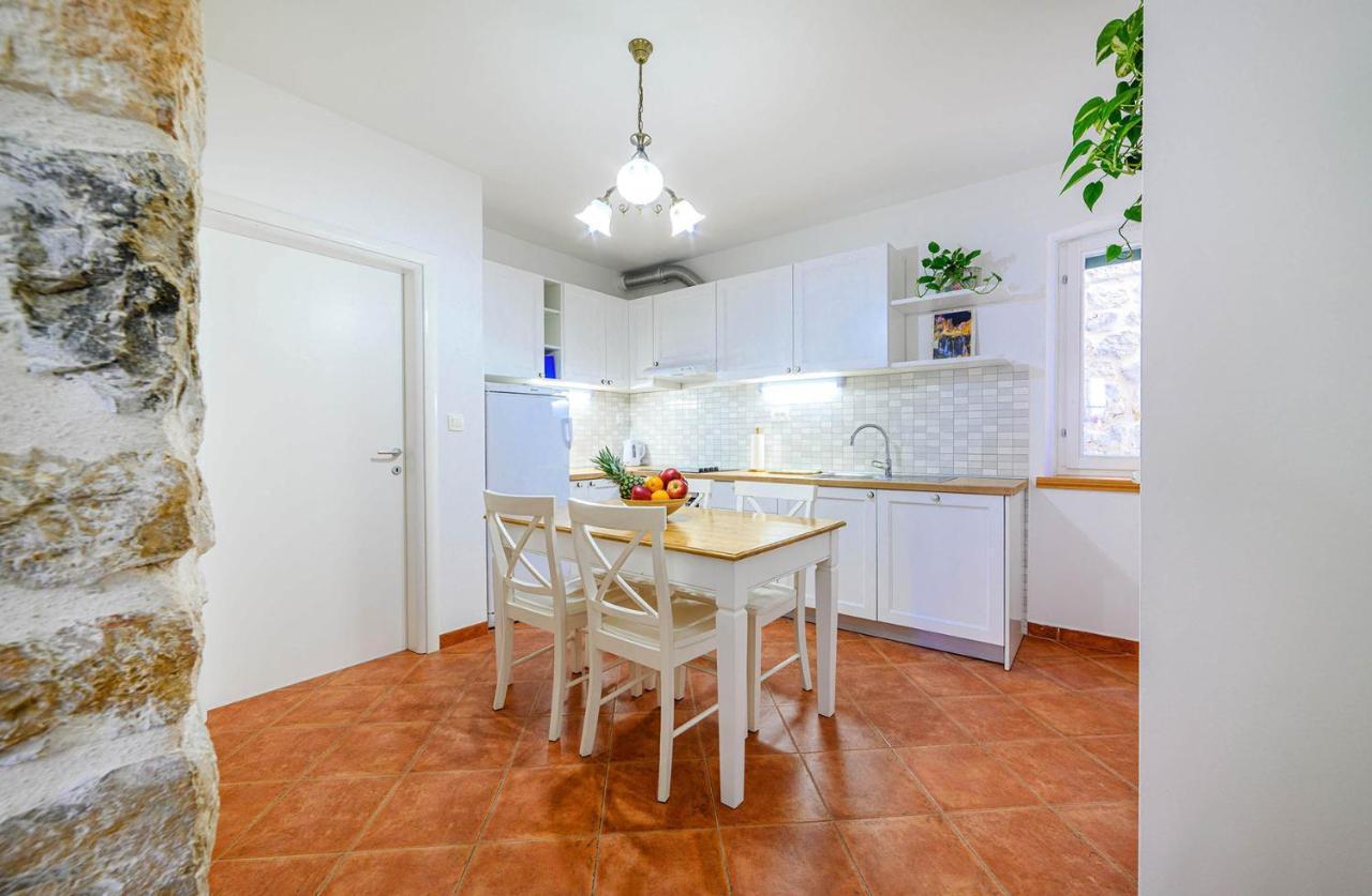 שיבניק Apartments Festum מראה חיצוני תמונה
